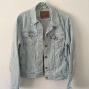 Levi’s denim jacket